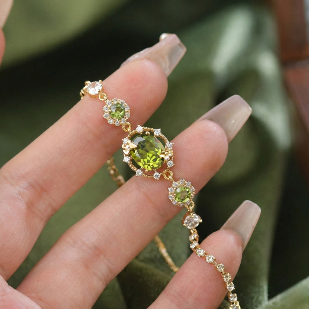 The Butterfly Garden Bracelet is a masterpiece of accessible luxury, featuring an exquisite oval-cut zircon center that radiates a high-end niche appeal. Available in enchanting Sage and Lilac variants, this pull-out bracelet offers a refined fashion statement that brings the delicate beauty of a blooming garden directly to your wrist.