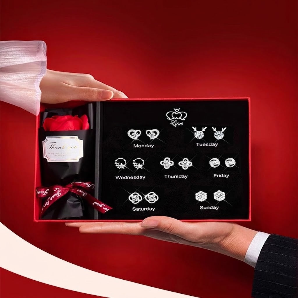 A week full of love, captured in delicate sparkle, the Love Calendar Gift Box Bundle turn everyday moments into something special. With a unique design for each day, this set brings a playful yet meaningful charm that feels personal, stylish, and beautifully expressive.