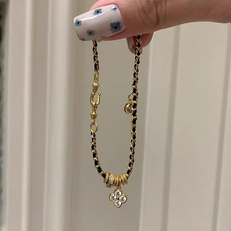 Auric Clover Twist Bracelet