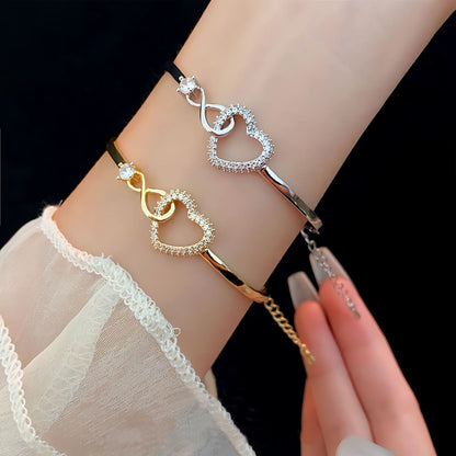 Velora Heartline Bracelet