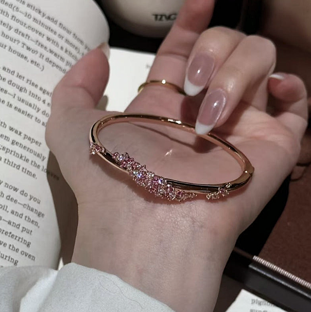 Floral Gleam Bangle